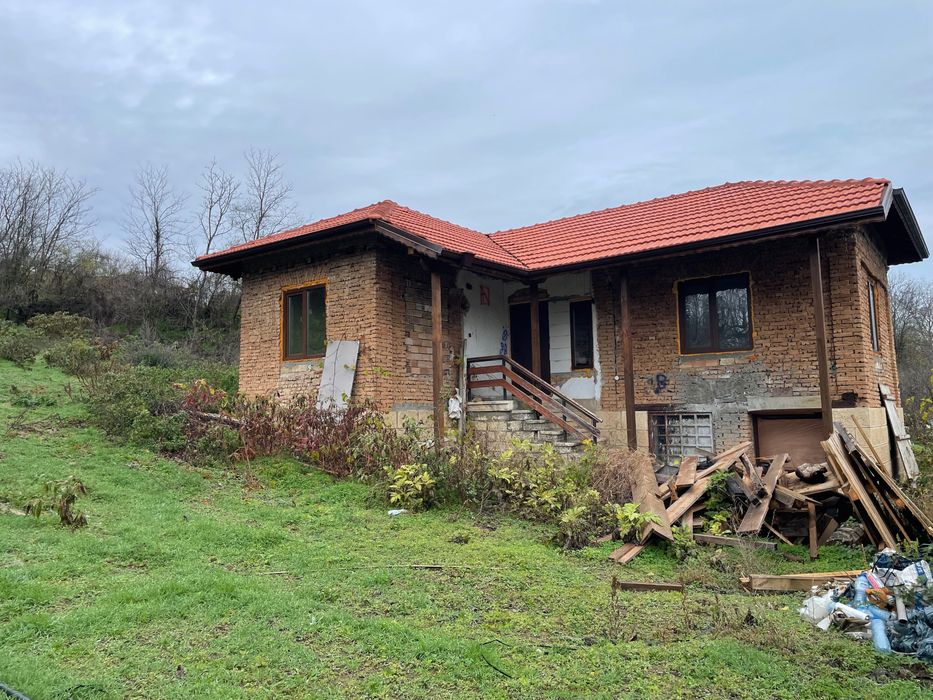 Къща в село Балкански област Разград