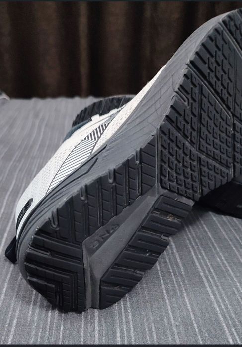 Brooks Nr 40,5 (26 cm)