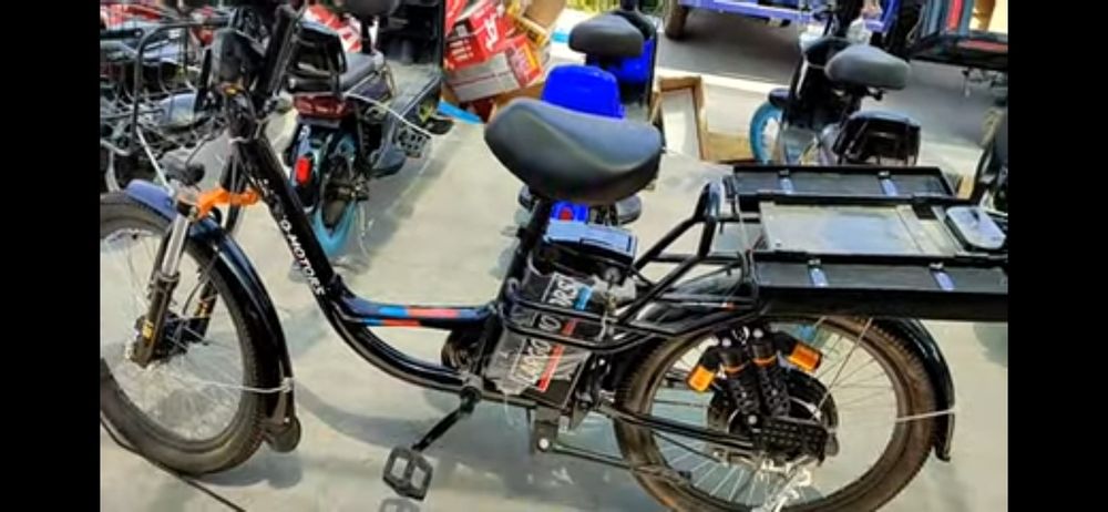 Skuter eliktirichiski +velosepet ham buladi