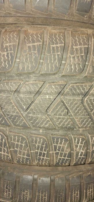 Зимни гуми 245 45 18 Yokohama/Pirelli