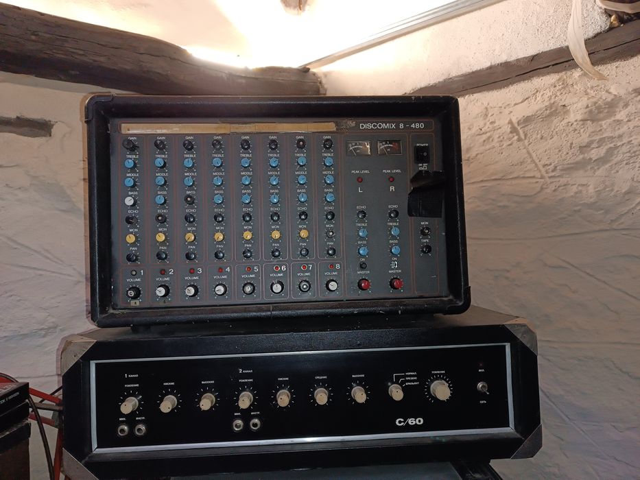 Продавам техника за домашно звукозаписно студио