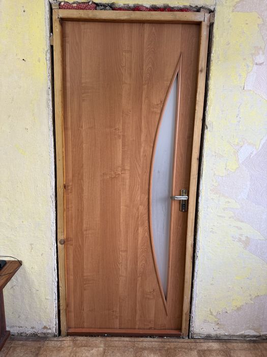 Продам межкомнатные двери