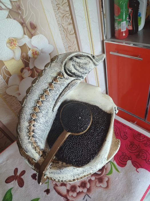 Статуя большая здравствуйте
