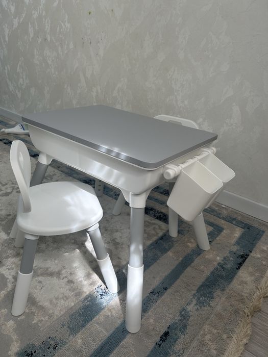 Продам детский столик