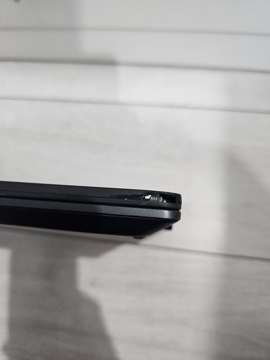 Fujitsu Lifebook U747