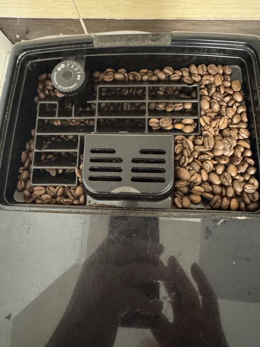 Espressor automat De’Longhi Dinamica – boabe + cafea măcinată