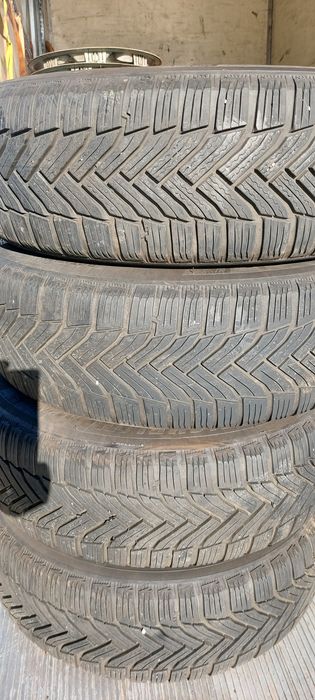Джанти метални BMW r15. 5 х 120, Зимни гуми 195 65 15 Michelin dot2821