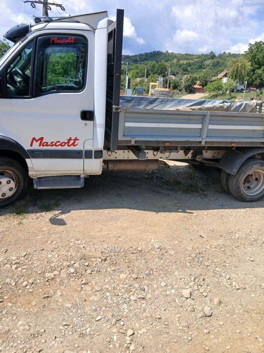 Transport marfa nisip .piatra .balast .moloz.