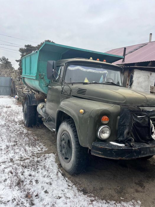 Грузовая машина ЗИЛ