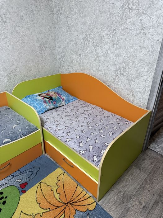 Продам мебель в детскую