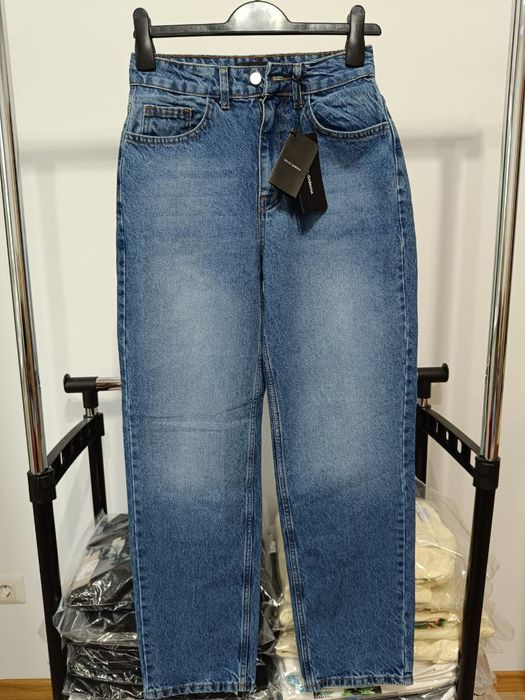 Blugi la modă pentru femei D&G