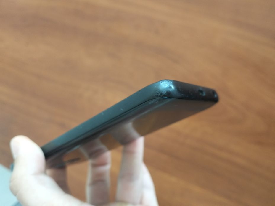 Продам телефон: Samsung Galaxy j2 core.