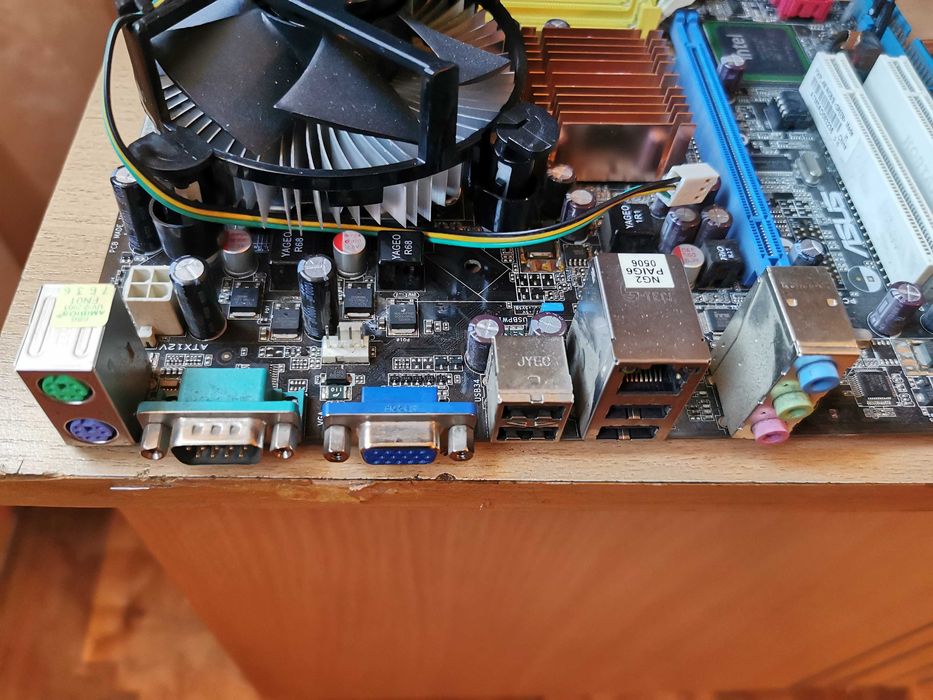 Дънна платка  Asus p5kpl-am in/gb/si Intel ддр 2, и части