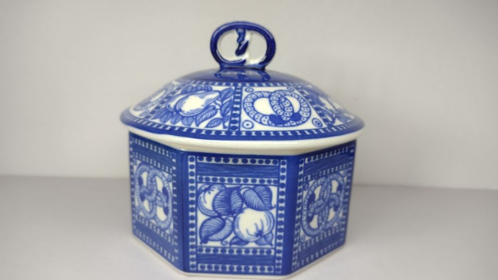 Винтидж керамична кутия за бисквитки 1914-1920