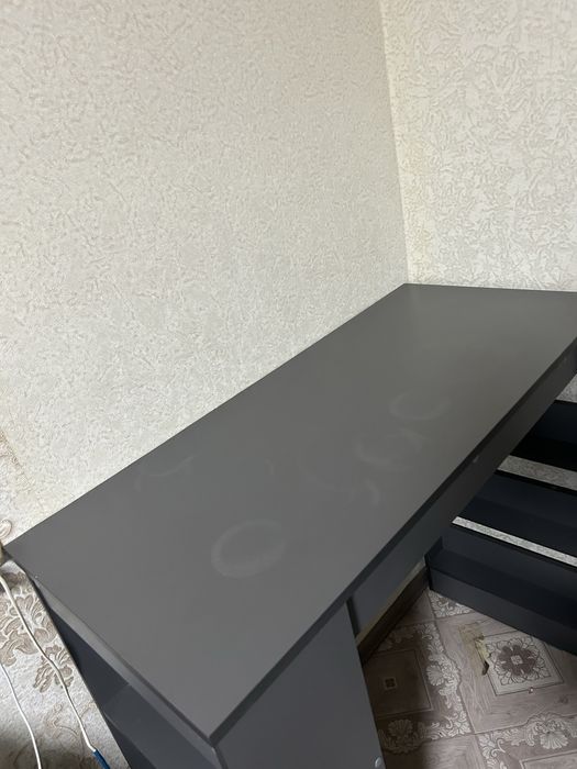 Барный стол со стульями