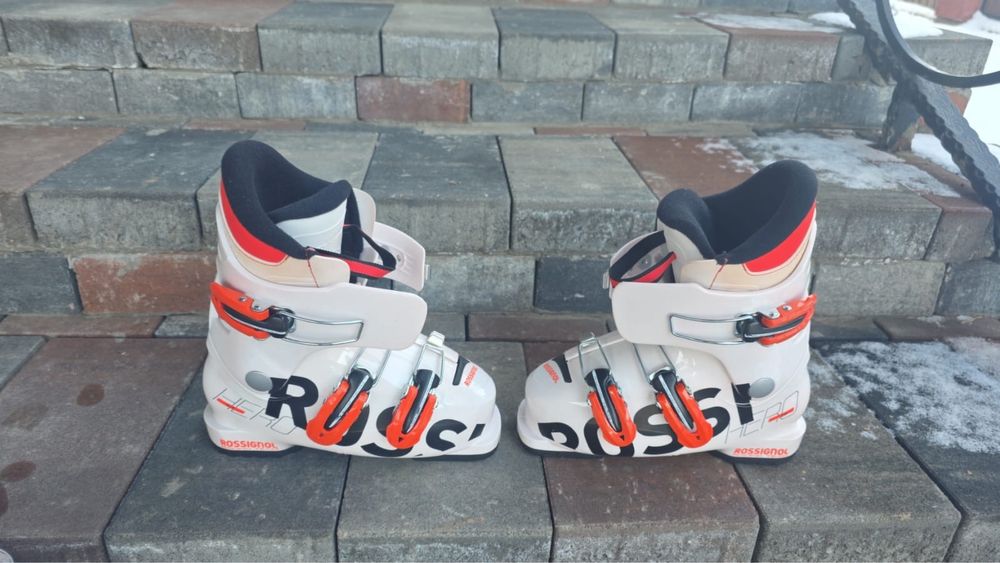 Ботинки горнолыжные