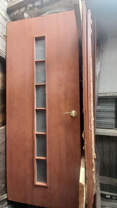 Есіктер сатамын.Каждый 2000тг.