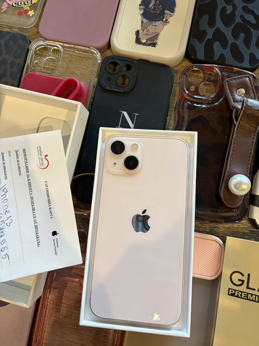 Iphone 13, с кейсове и протектори