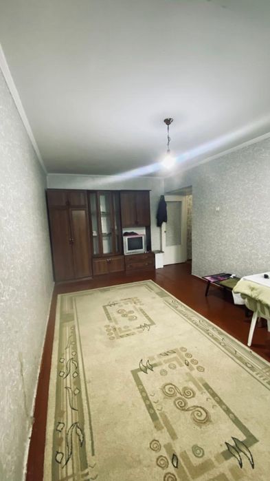 Продаётся квартира алматинской планировки в 8мкр дом 24