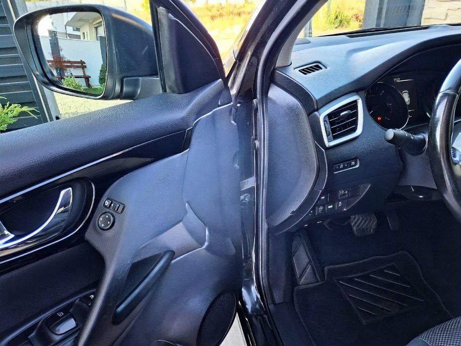 Nissan Qashqai 1.6 DCI Start/Stop X-TRONIC N-Connecta