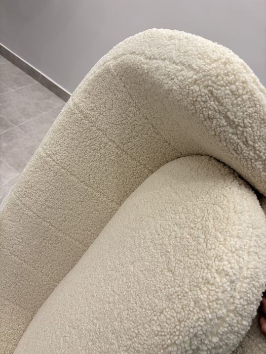 Продавам бутиков  диван