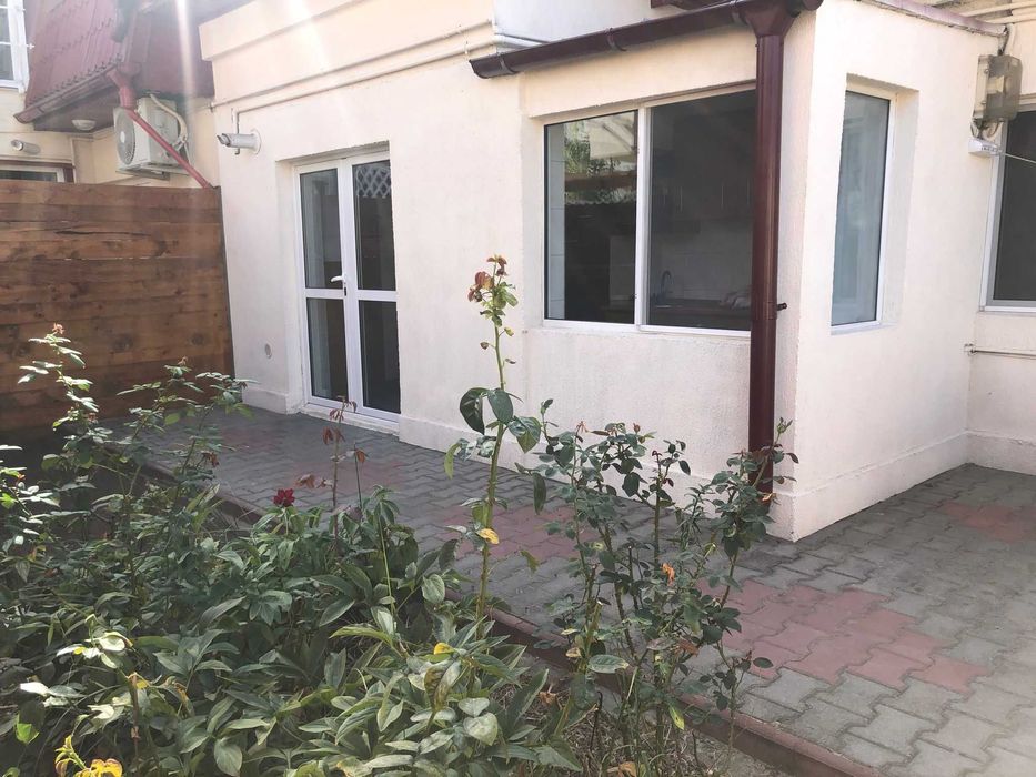 Inchiriere apartament la casa
