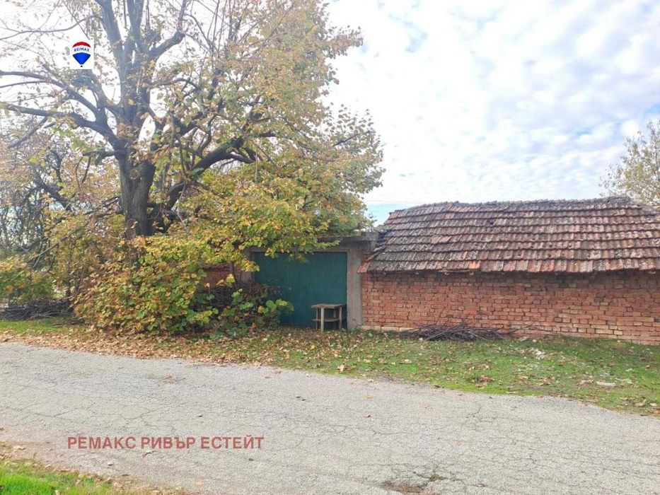 Селска къща за продажба с. Тетово