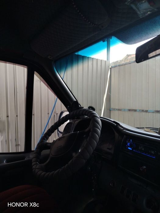 Ford tranzit sotiladi