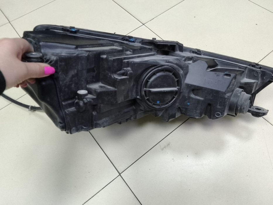 Ляв фар Audi a4b9