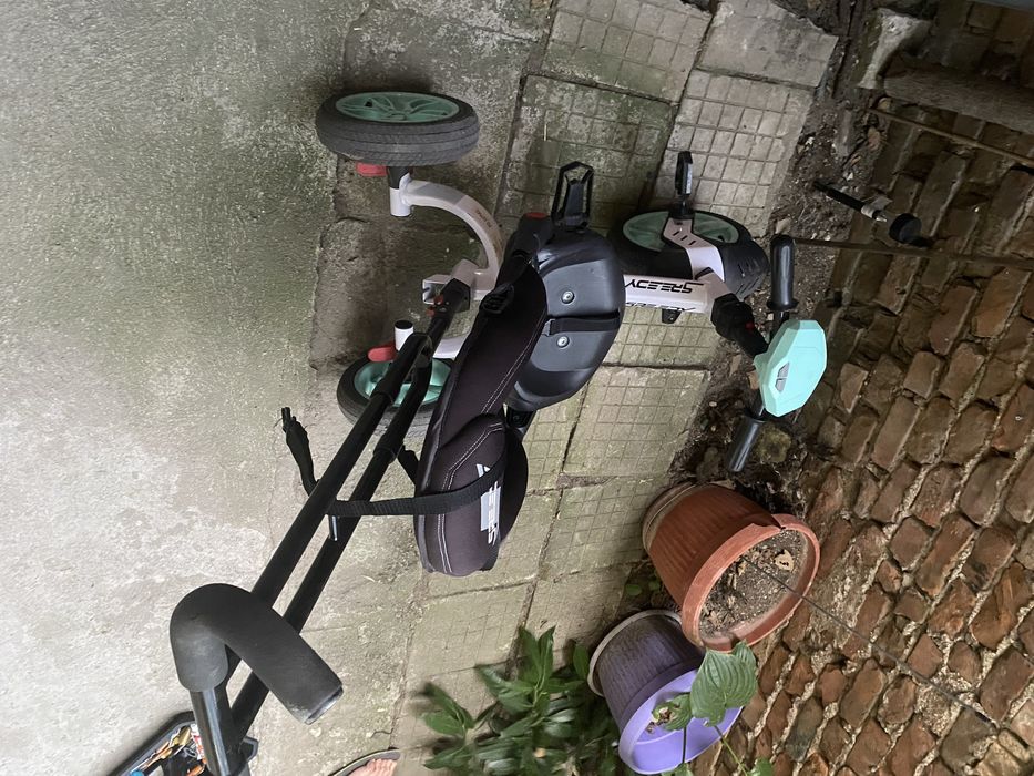 Продавам Детска триколка