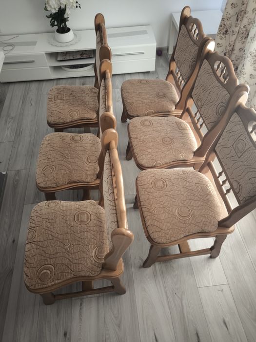 Set 6 scaune din lemn masiv, tapițate – stare  bună
