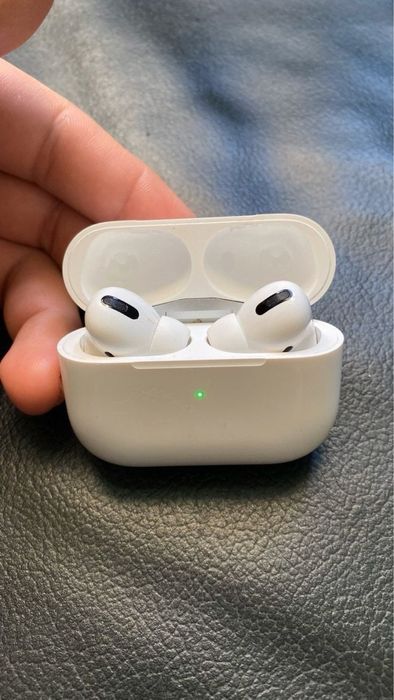 Iphone 11 pro green+air pods pro