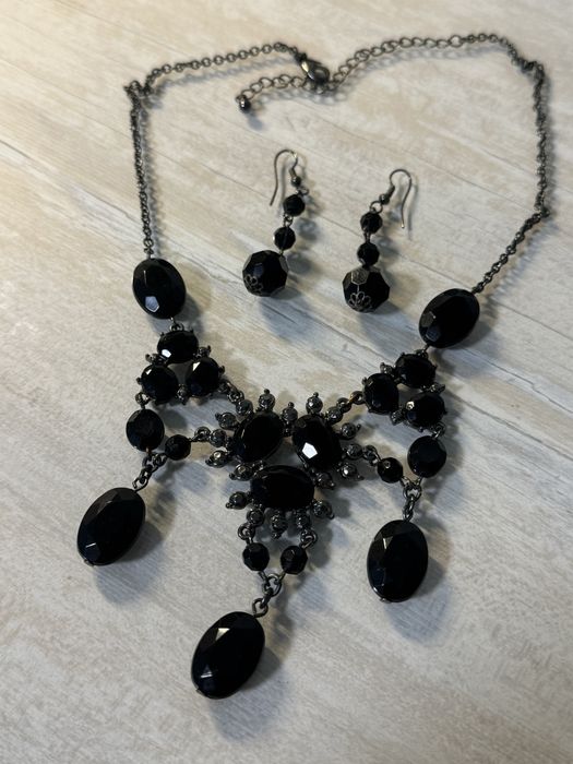 Колье и серьги от AVON