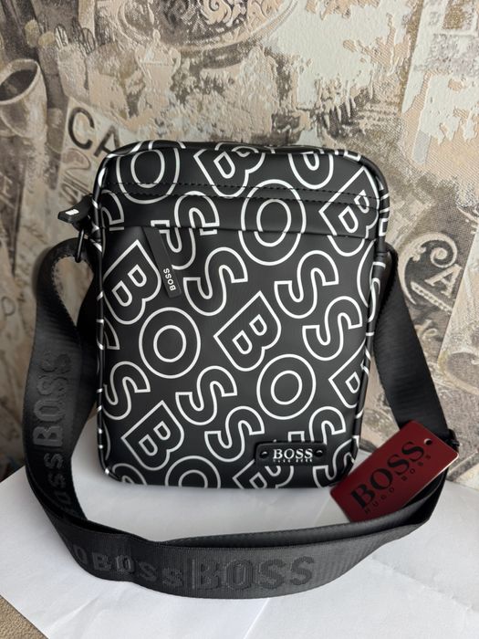 Чанта Boss, EA7, LV,Prada