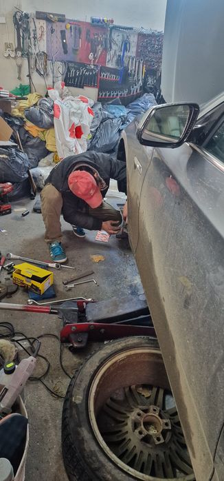 Mecanic auto Schimb ulei filtre resetare martori , electric curent 220