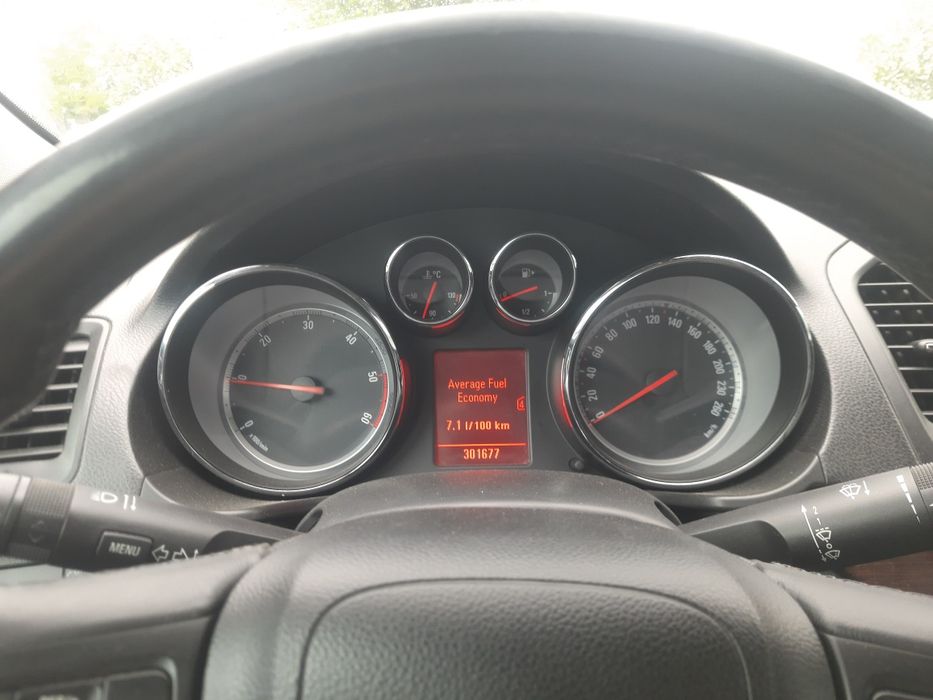 Opel Insignia 2.0, 130 CP