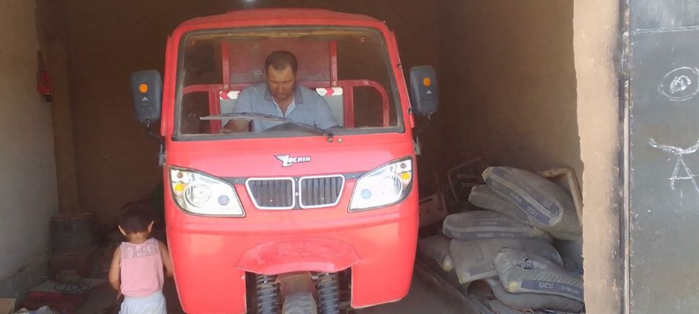 Lochin  mototsikli  LOCHIN LS 200 CC Kabinalik zavadskoy 1.100 kg