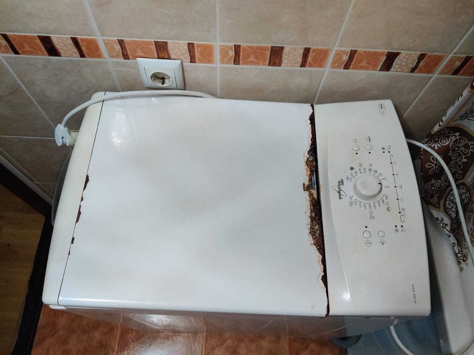 Продам 2 старые стиральные машины BEKO и Whirlpool