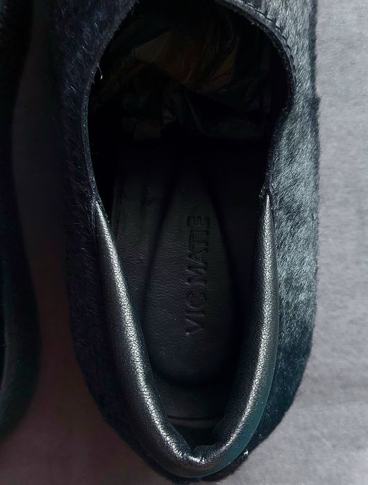 Vic Matie - Noi - Cu eticheta