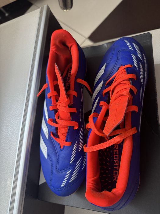 Adidasi Predator marimea 44