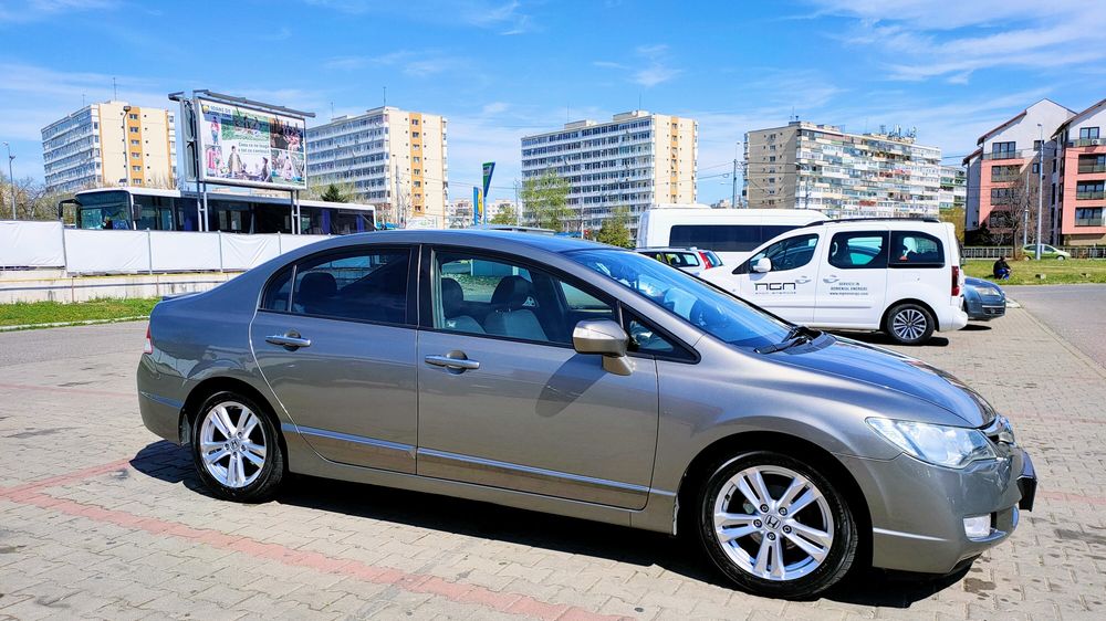 Honda Civic Hybrid 1.3 CVT | Baterie schimbata | CVT intretinut | Fara investitii