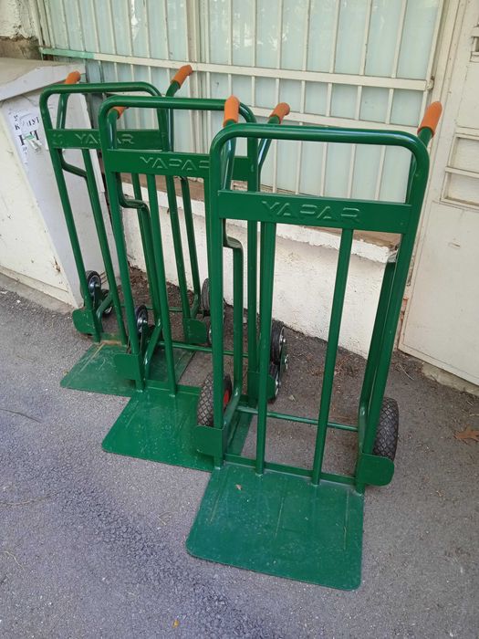 Транспортни колички под наем