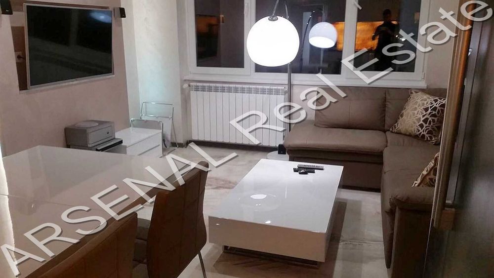 Дава се под наем Тристаен апартамент в София, Зона Б-5 - 115 кв.м за 750 € - Снимка #3