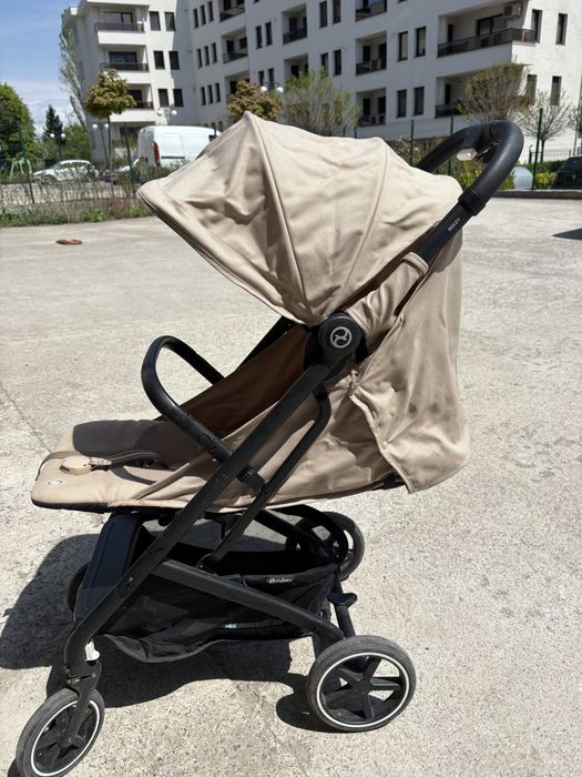 Лятна количка Cybex Beezy