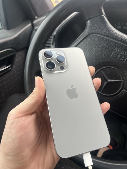 iPhone 15 Pro Max в идеальном состоянии