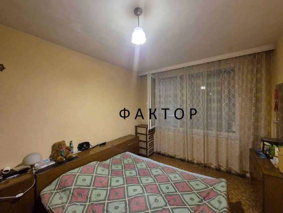 Продава се Четиристаен апартамент в Пловдив, Христо Смирненски - 130 кв.м за 1247 €/кв.м - Снимка #3