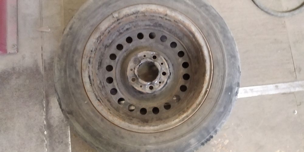 Продам диск железный на bmw