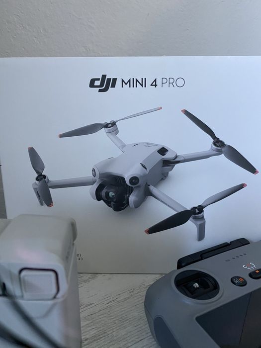 Dji Mini 4 pro fly more combo