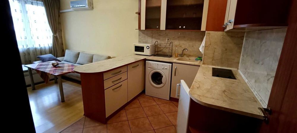 Дава се под наем Двустаен апартамент в Пловдив, Младежки Хълм - 65 кв.м за 357 € - Снимка #3