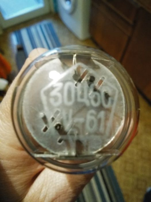 радио и телевизионни лампи